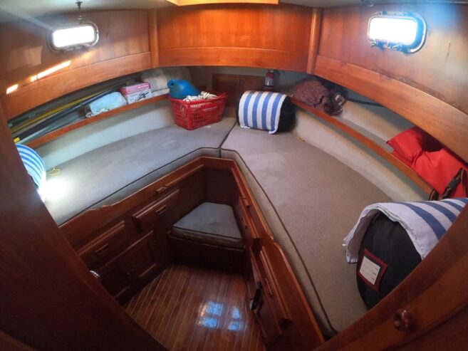 1977 34′ CHB Trawler Double Cabin W New Decks