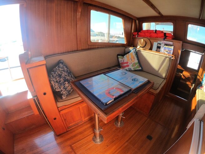 1977 34′ CHB Trawler Double Cabin W New Decks