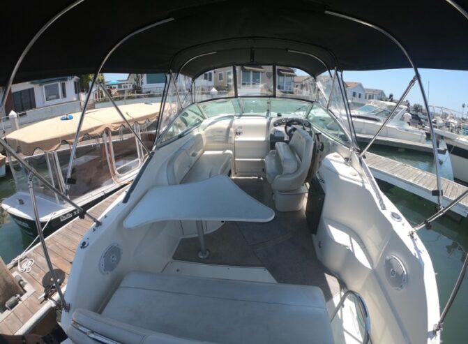 2007 26′ Maxum 2600 Express Cruiser w Bow Thruster, Trailer