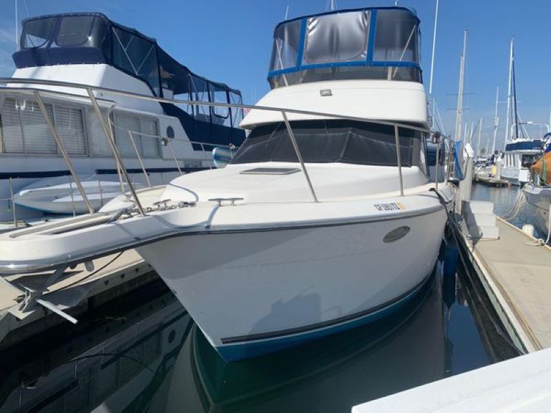 1992 33′ Carver Aft Cabin