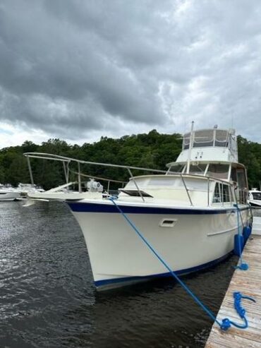 1972 48′ Hatteras Yacht Fisherman