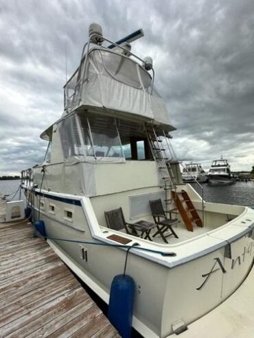 1972 48′ Hatteras Yacht Fisherman