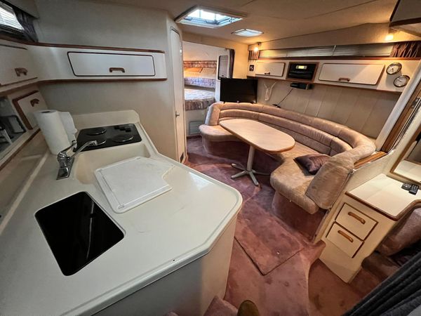 1991 35′ Sea Ray 350 Sundancer