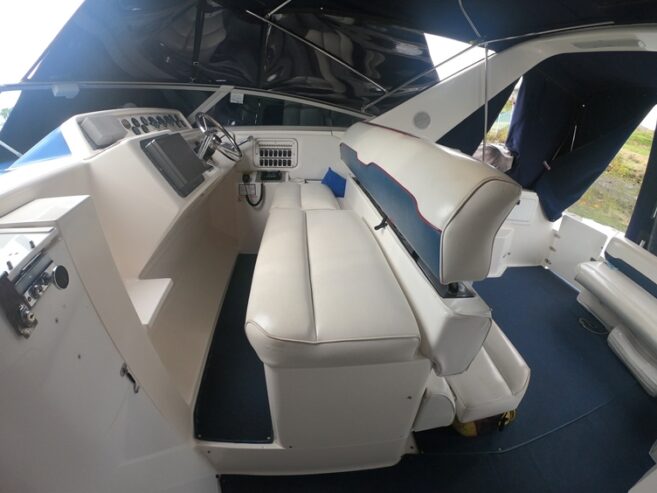 1995 36′ Wellcraft 3600 Martinique Express Cruiser