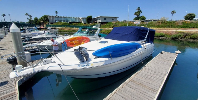 1995 36′ Wellcraft 3600 Martinique Express Cruiser