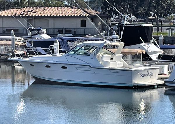 1990 33′ Tiara Yachts 3300 Open