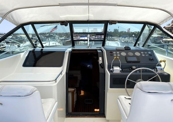 1990 33′ Tiara Yachts 3300 Open