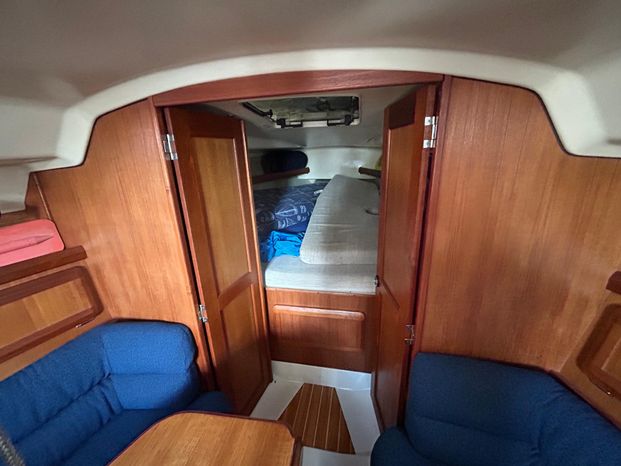 1993 33′ HUNTER LEGEND 35.5