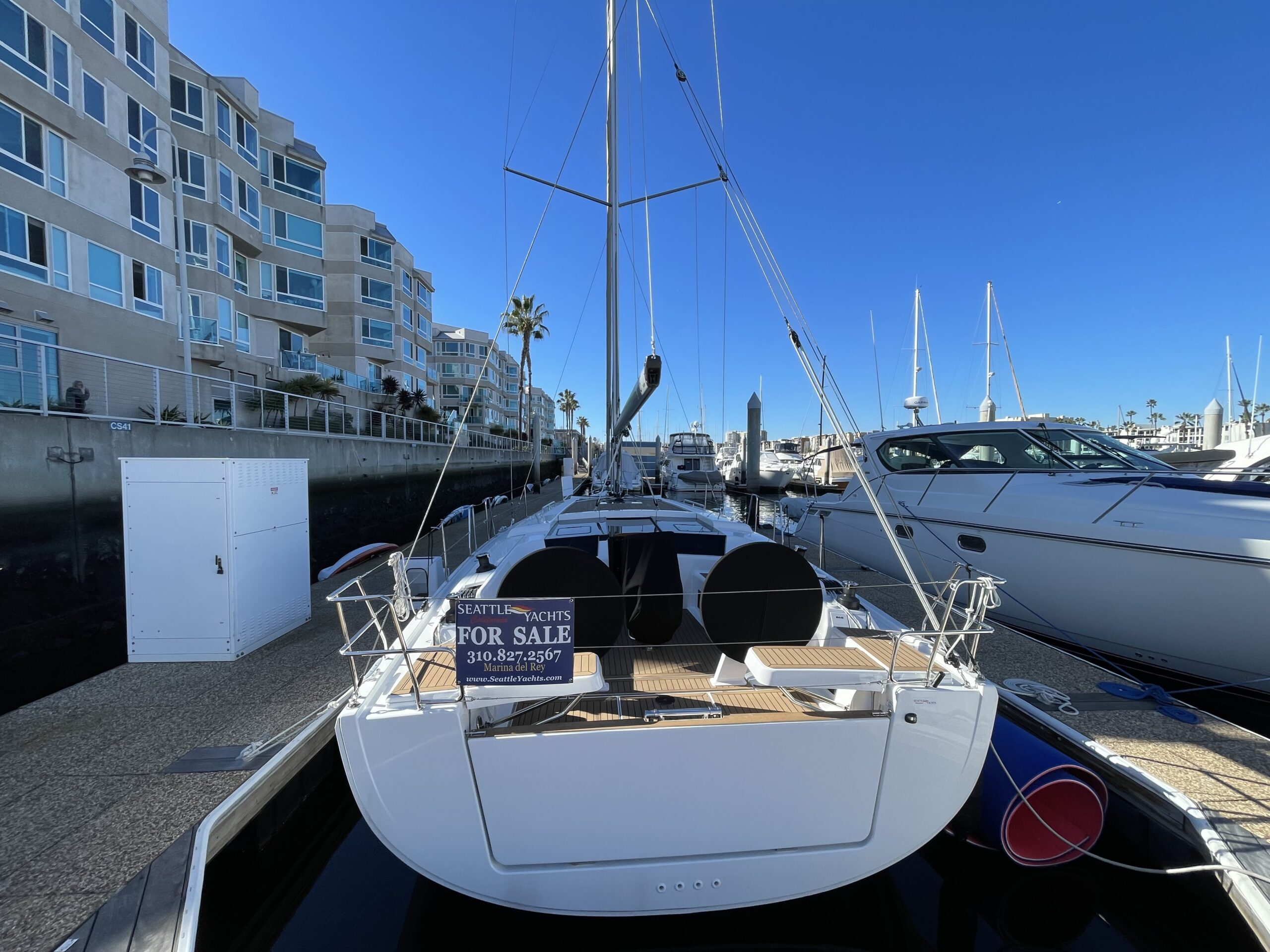 2023 41′ Hanse 418