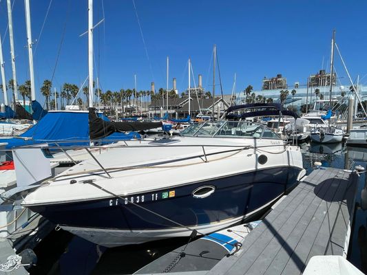 2005 27′ Rinker Fiesta Vee 250