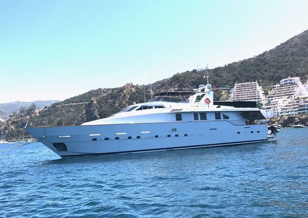 1990 97′ Azimut Motor Yacht