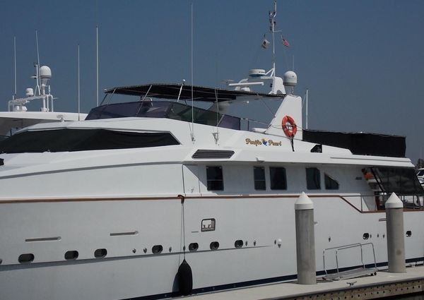 1990 97′ Azimut Motor Yacht