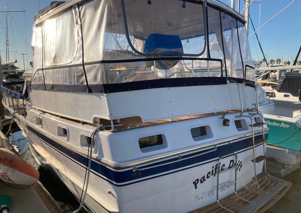 1985 40′ Spindrift SUNDECK TRAWLER