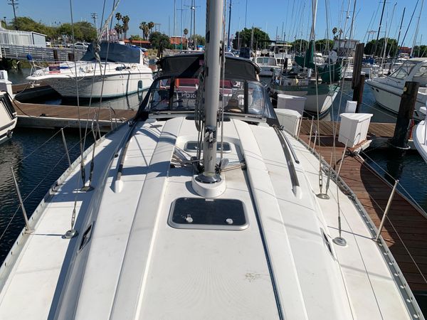 1995 40′ Beneteau 400