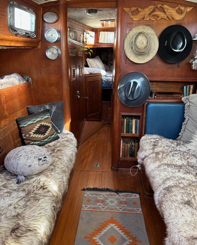 1968 40′ Cheoy Lee Offshore 40