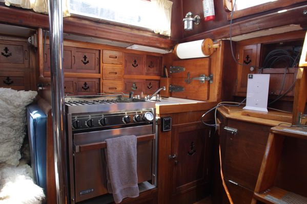 1968 40′ Cheoy Lee Offshore 40