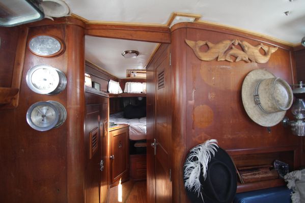 1968 40′ Cheoy Lee Offshore 40
