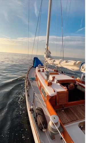1968 40′ Cheoy Lee Offshore 40