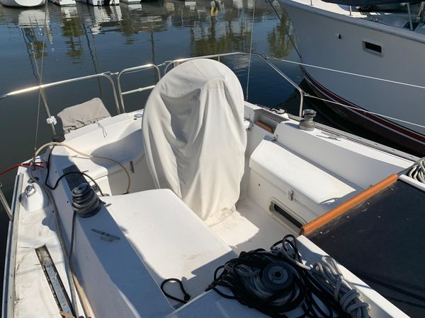 1986 31′ Hunter 31