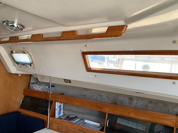 1986 31′ Hunter 31