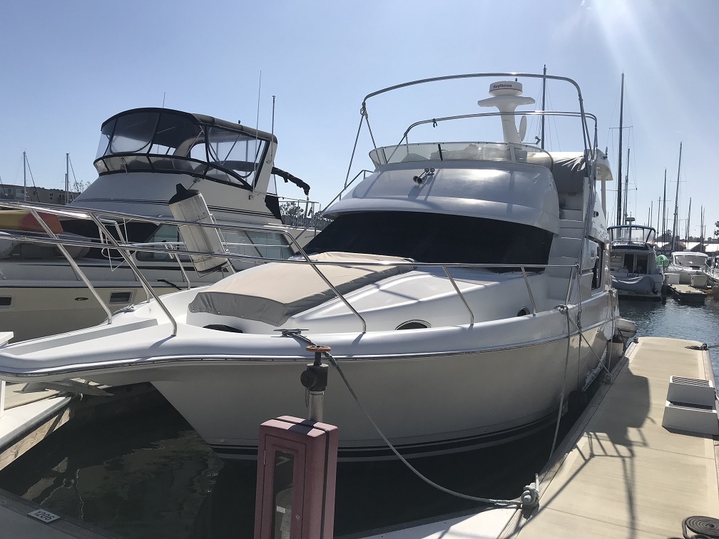 1997 37′ Silverton 372