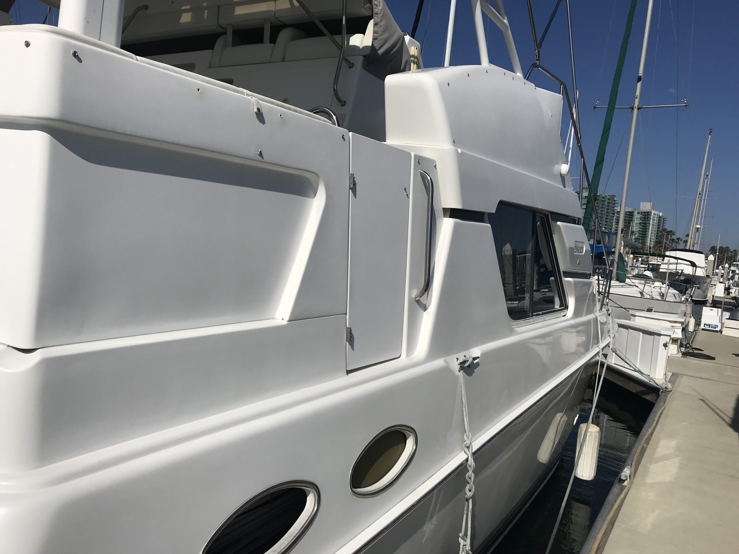 1997 37′ Silverton 372