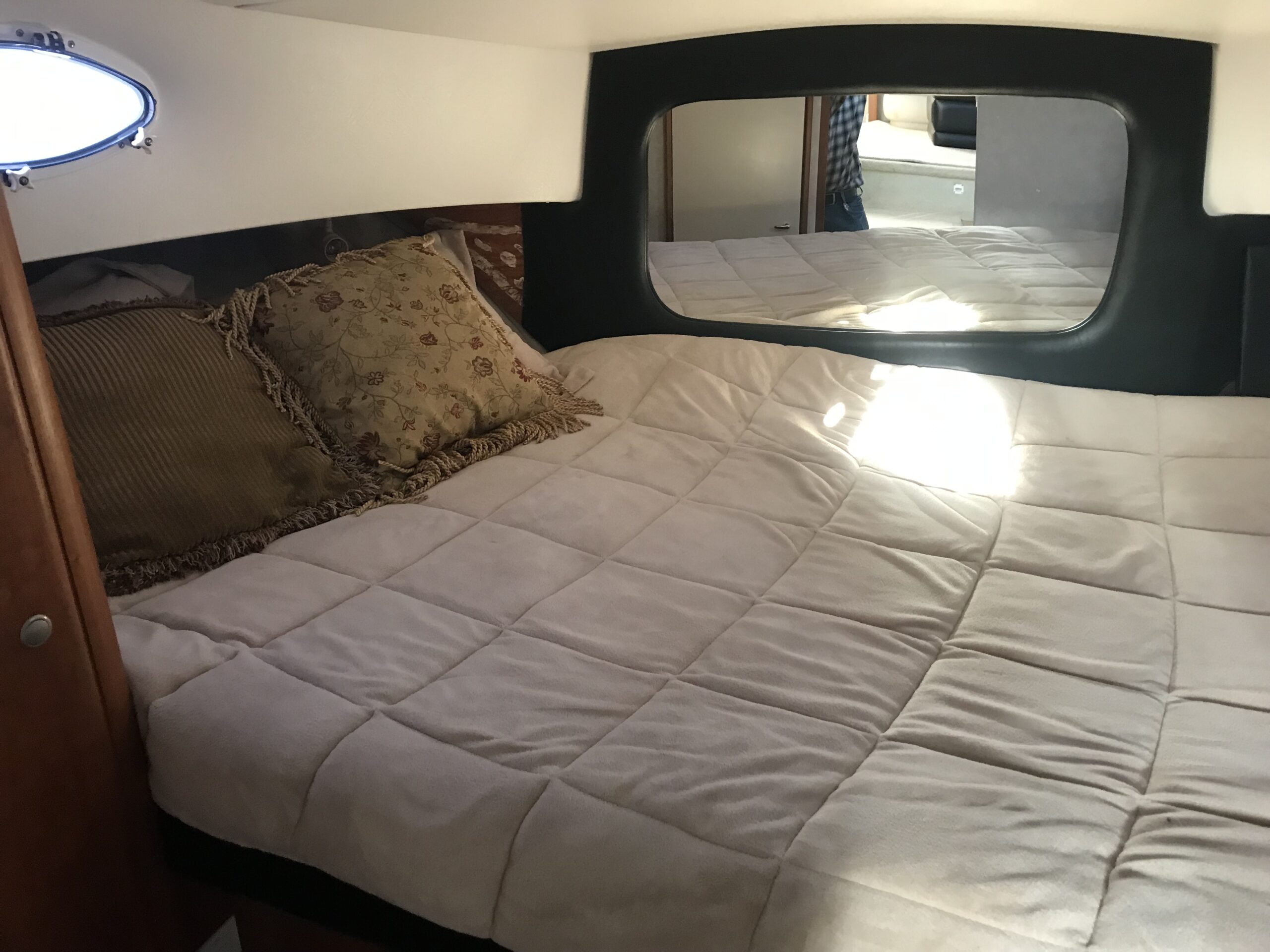 1997 37′ Silverton 372