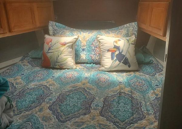 1983 54′ Hunter 54