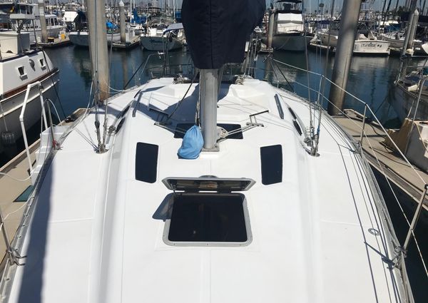 1987 37′ Hunter 37.5