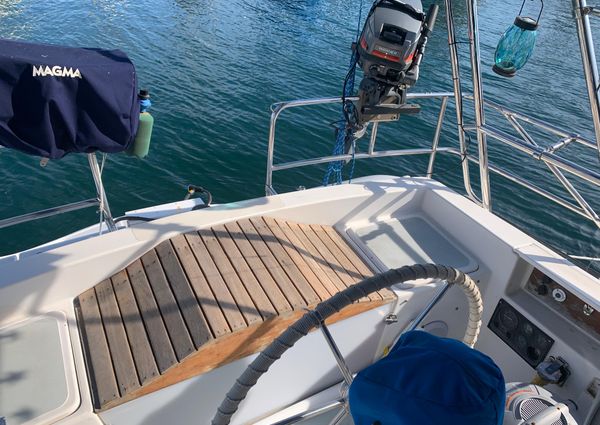 1983 54′ Hunter 54