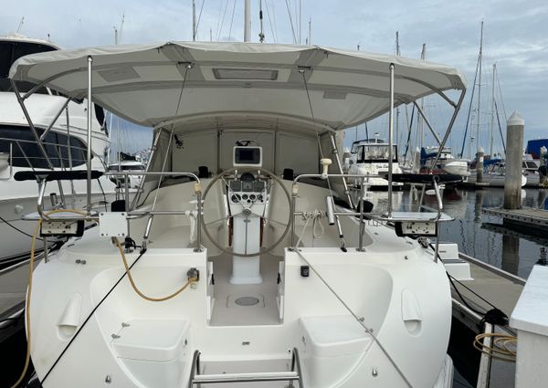 2003 35′ Catalina 350