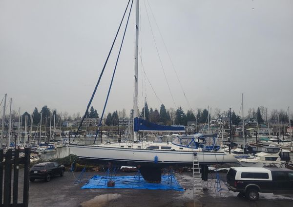 1983 54′ Hunter 54