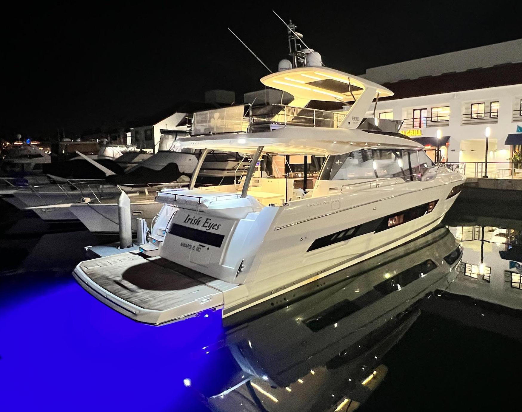 2021 69′ Prestige Flybridge