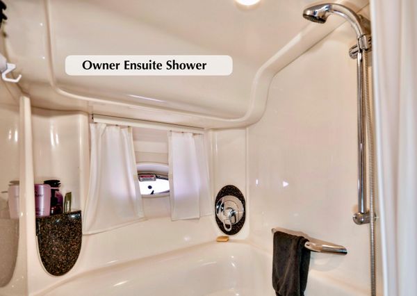 2005 42′ Sea Ray 420 Sundancer