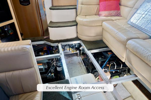 1998 40′ Carver 400 Cockpit Motor Yacht