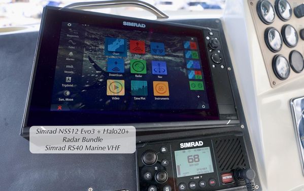 1998 40′ Carver 400 Cockpit Motor Yacht