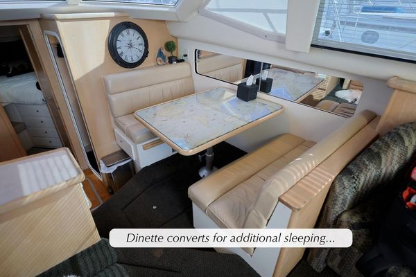 1998 40′ Carver 400 Cockpit Motor Yacht