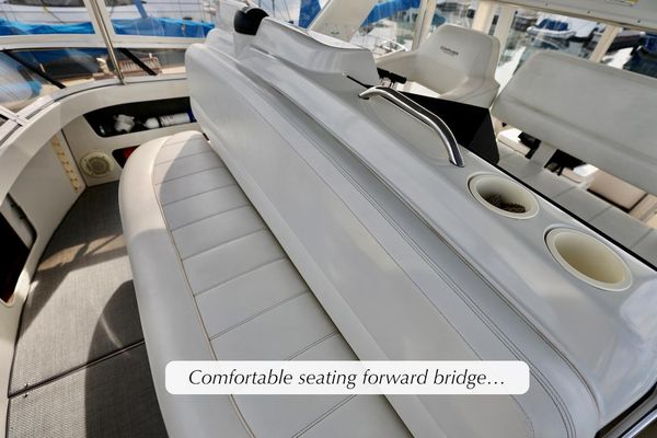 1998 40′ Carver 400 Cockpit Motor Yacht