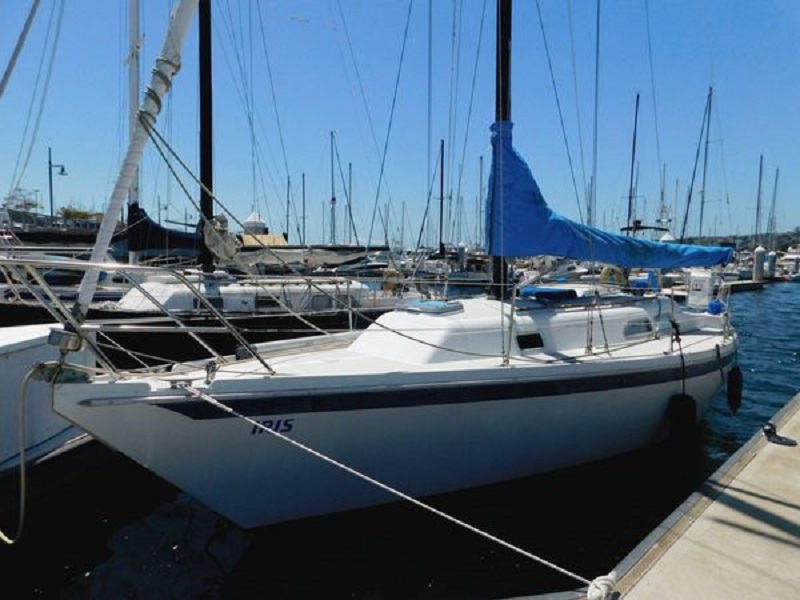 1985 30′ Ericson 30 Plus