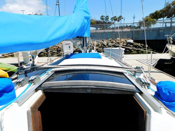 1985 30′ Ericson 30 Plus