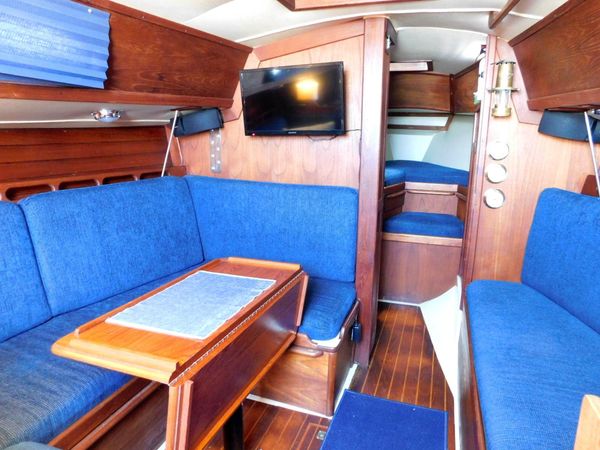 1985 30′ Ericson 30 Plus