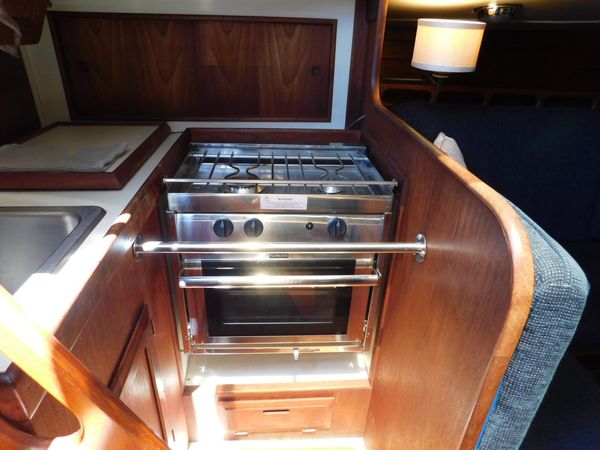 1985 30′ Ericson 30 Plus