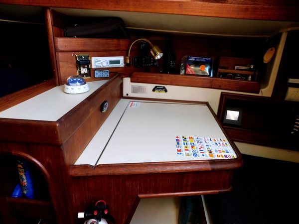 1985 30′ Ericson 30 Plus