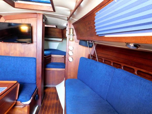 1985 30′ Ericson 30 Plus