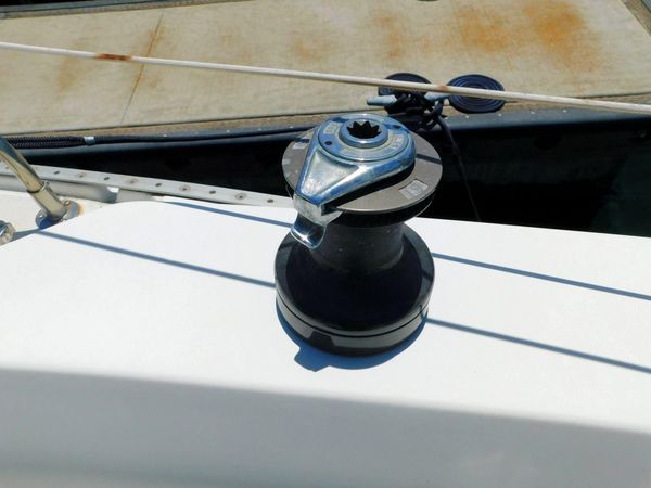 1985 30′ Ericson 30 Plus