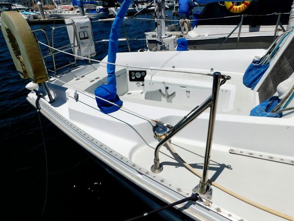 1985 30′ Ericson 30 Plus