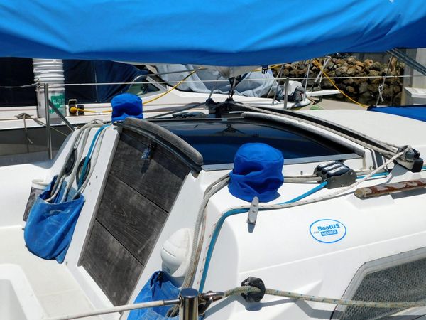 1985 30′ Ericson 30 Plus