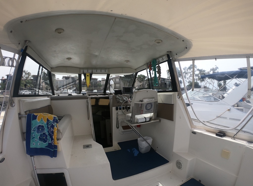 2005 28′ Bayliner 2859 Classic