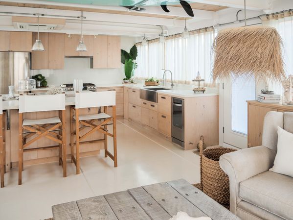 2012 48′ Houseboat Custom Floating Home