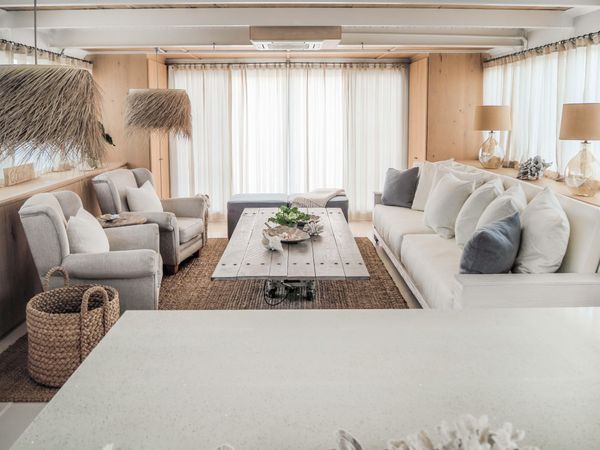 2012 48′ Houseboat Custom Floating Home